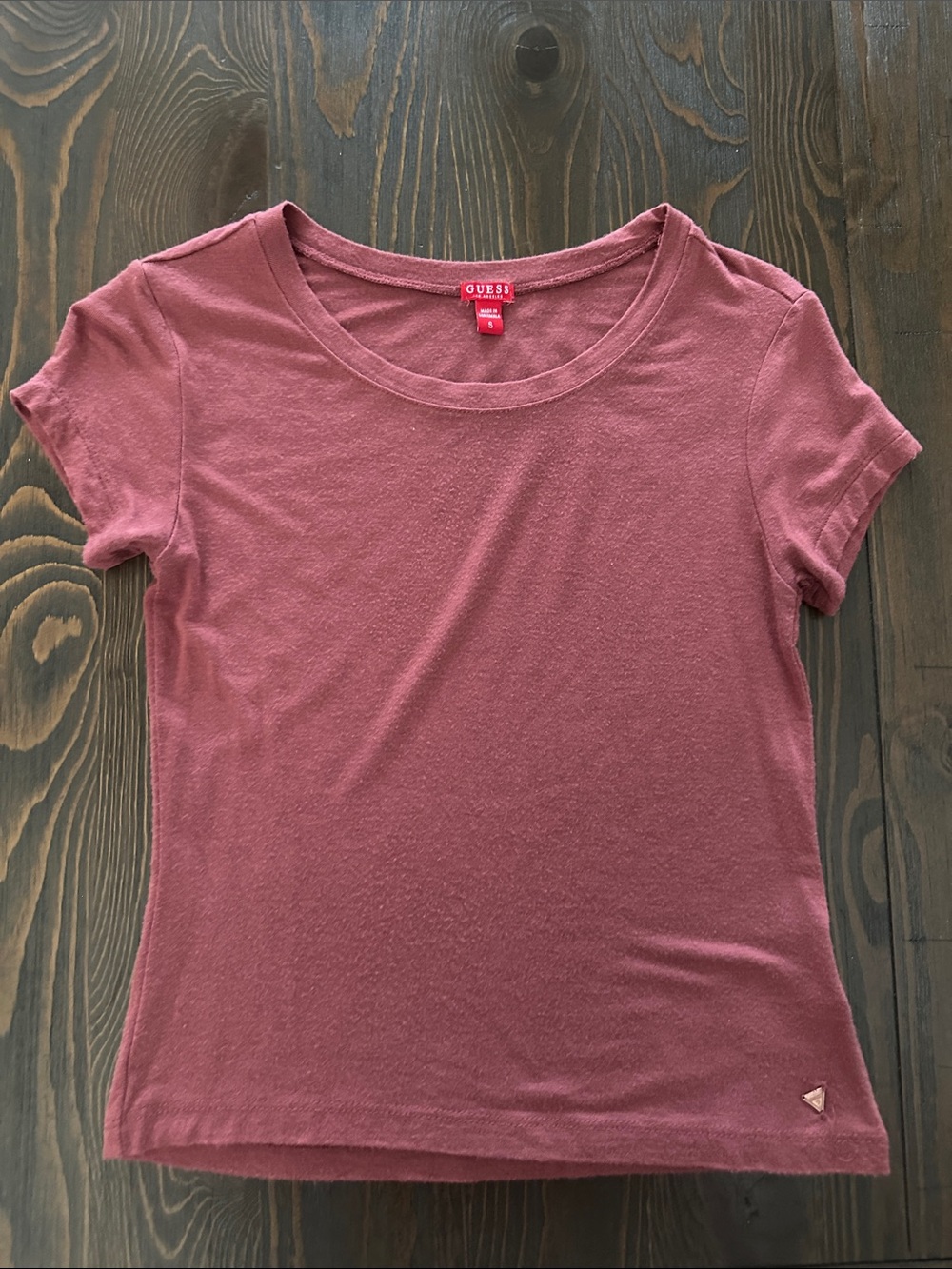 Guess Women's Short-Sleeve Crew Neck Tee in Rose Mauve
